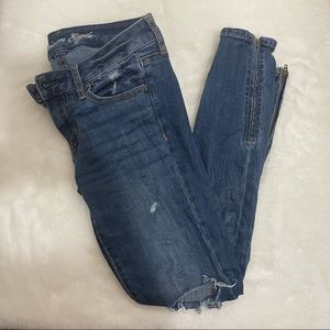 AE Distressed Stretch Jegging
